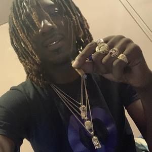 Meet your Posher, Elijah